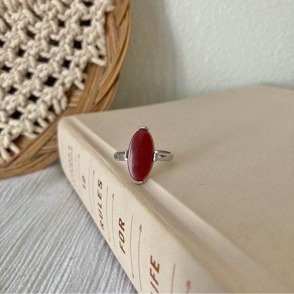 Sarah Coventry Oval Red Stone Statement Ring Coral Scarlet Orangey Bohemian - Picture 2 of 13